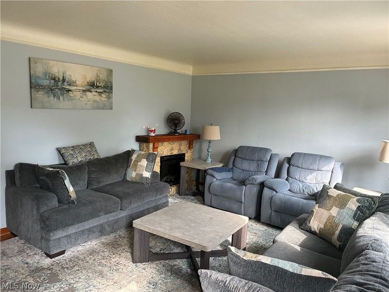 7270 Glenn Oval Drive, Parma, OH 44130 Photo 5