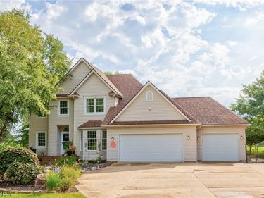 4456 Maplegrove Avenue, Louisville, OH 44641