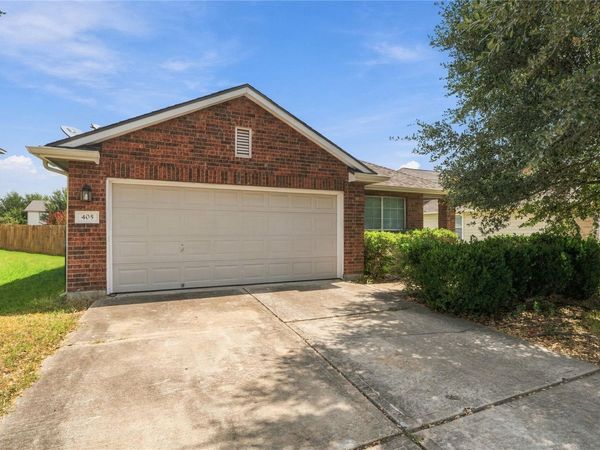 405 Bandara Woods BLVD, Elgin, TX 78621