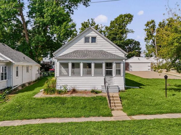 327 N Gertrude Street, Burlington, IA 52601
