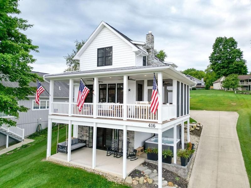 416 Lakeview Heights Drive , Howard, OH 43028 Photo 1