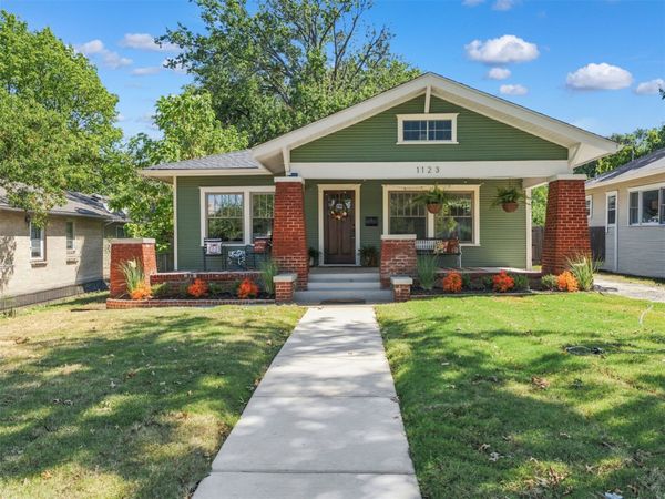 1123 S Newport Avenue , Tulsa, OK 74120