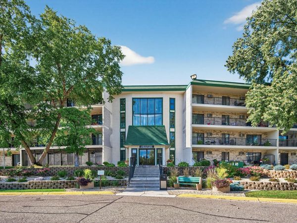 10501 Cedar Lake Road , Unit 318, Minnetonka, MN 55305