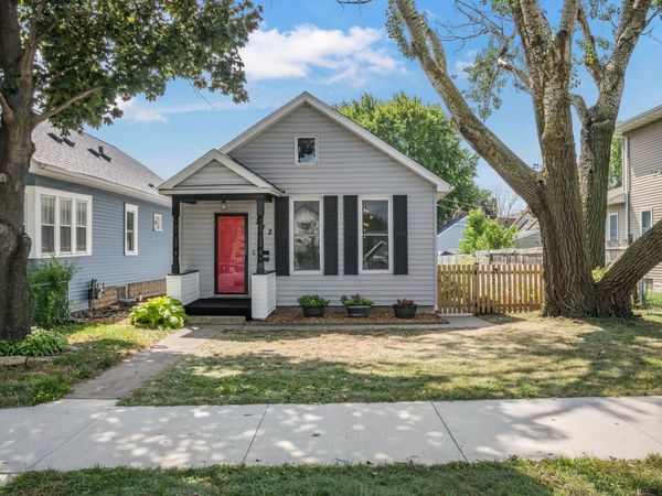 282 Annapolis Street E, West Saint Paul, MN 55118