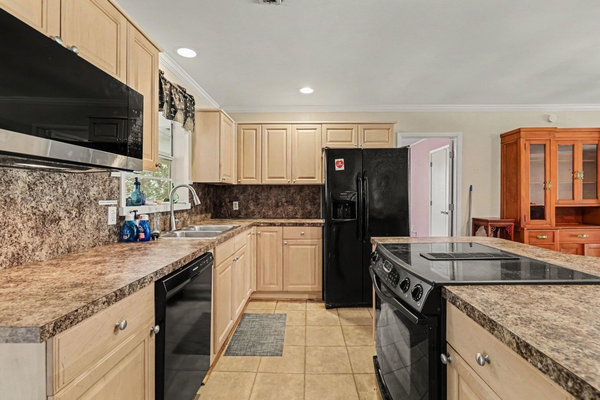 116 Lake Ct. Photo 12