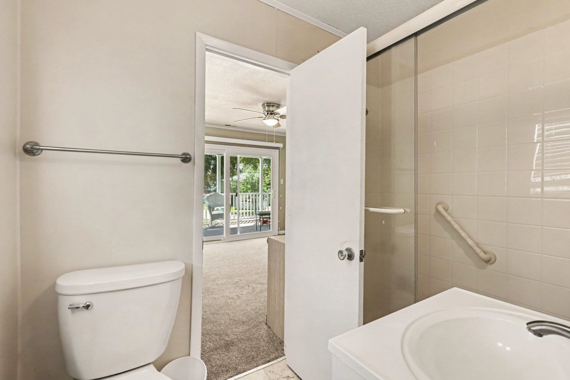 116 Lake Ct. Photo 22