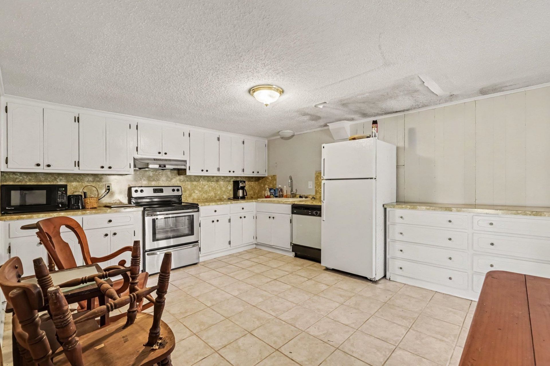 116 Lake Ct. Photo 6