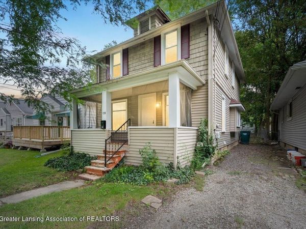 139 S Hayford Avenue, Lansing, MI 48912