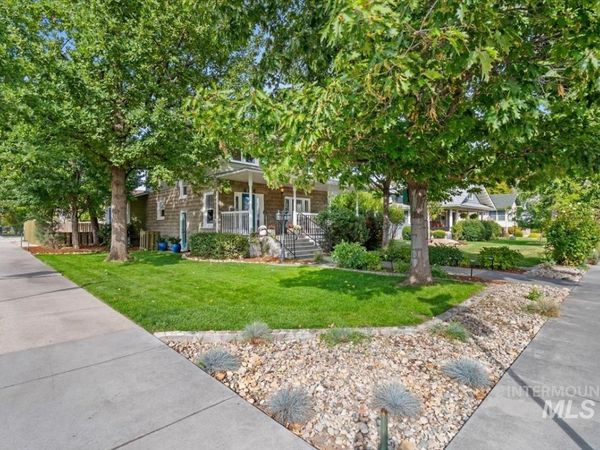 604 E 1st Street, Emmett, ID 83617