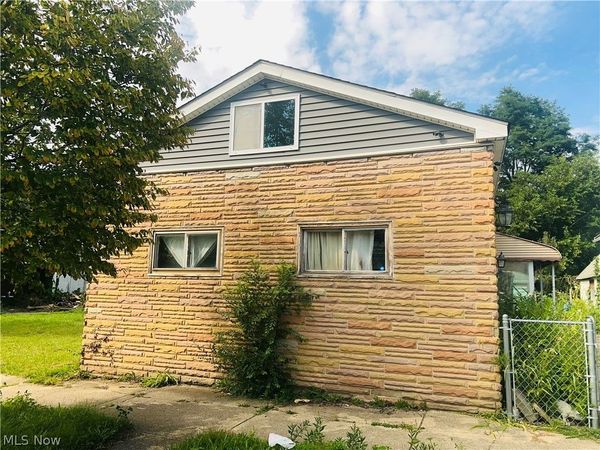 6307 Lansing Avenue , Cleveland, OH 44105
