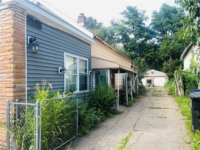 6307 Lansing Avenue, Cleveland, OH 44105 Photo 11