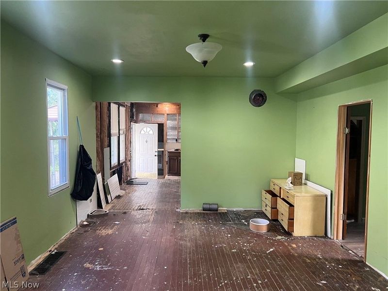 6307 Lansing Avenue, Cleveland, OH 44105 Photo 4