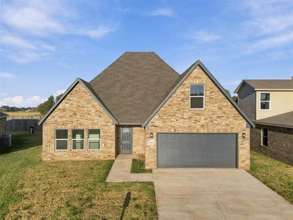 1006 Milan Lane, Kingfisher, OK 73750