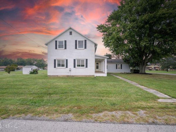 215 Briar Hill Road , North Baltimore, OH 45872