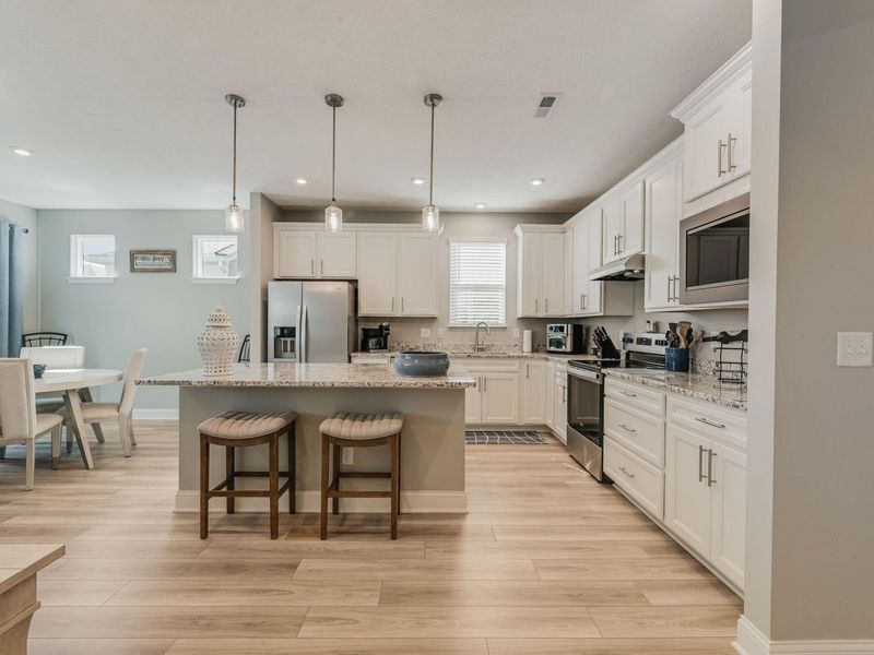 726 Oldcastle Road, Lewis Center, OH 43035 Photo 13