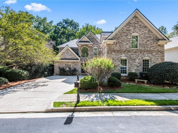 2045 River Falls Drive , Roswell, GA 30076