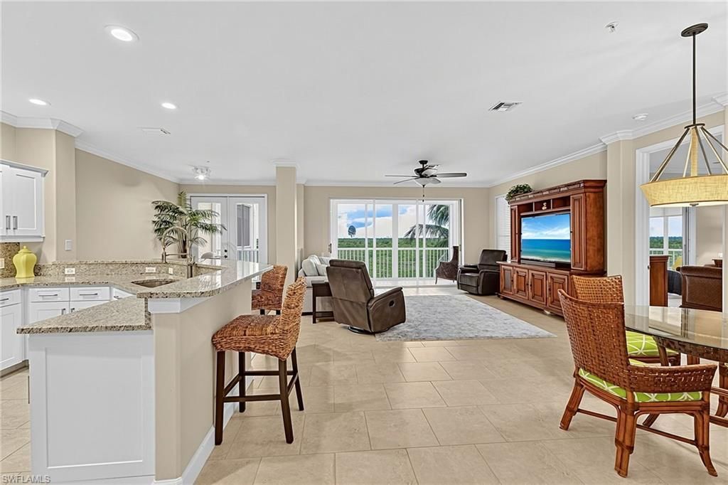 9111 Southmont Cv, Unit 305, Fort Myers, FL 33908 Photo