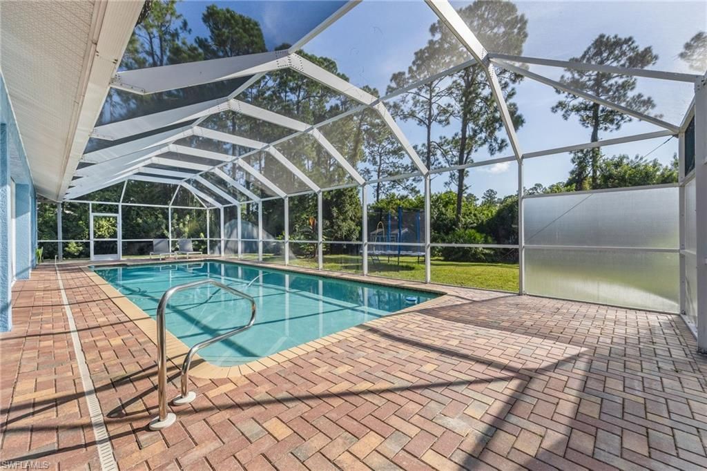 812 Mcarthur Ave, Lehigh Acres, FL 33936 Photo