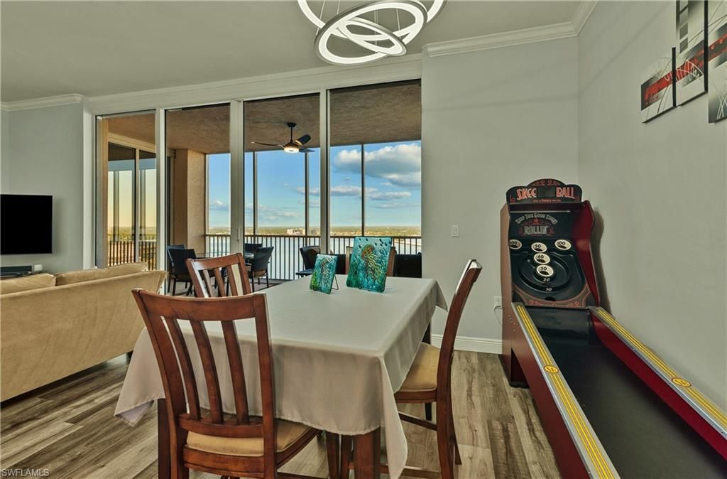 2104 W First St, Unit 2702, Fort Myers, FL 33901 Photo