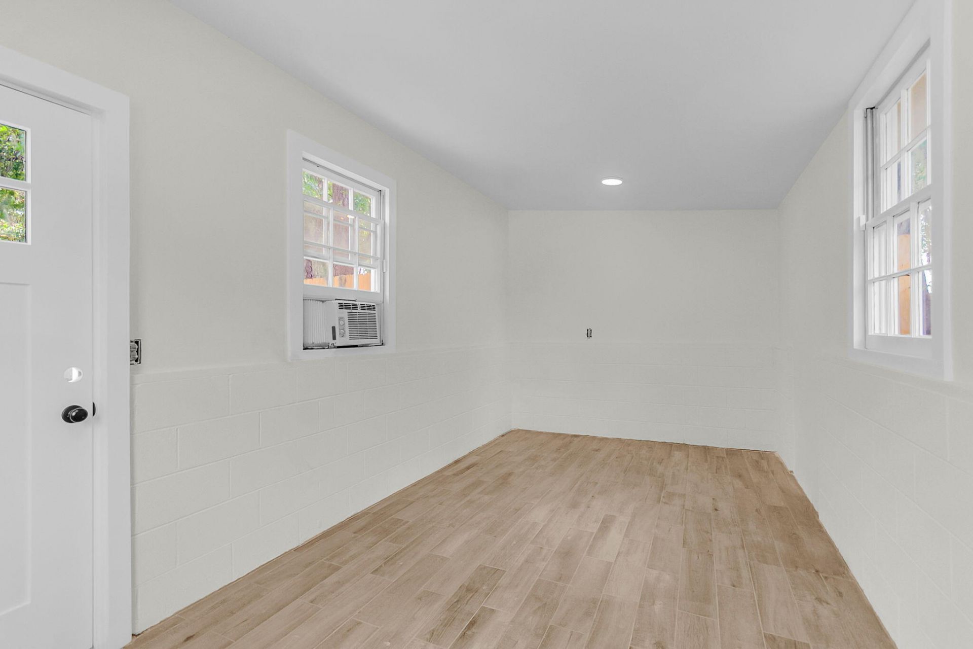 1449 S Sherwood Drive Photo 28