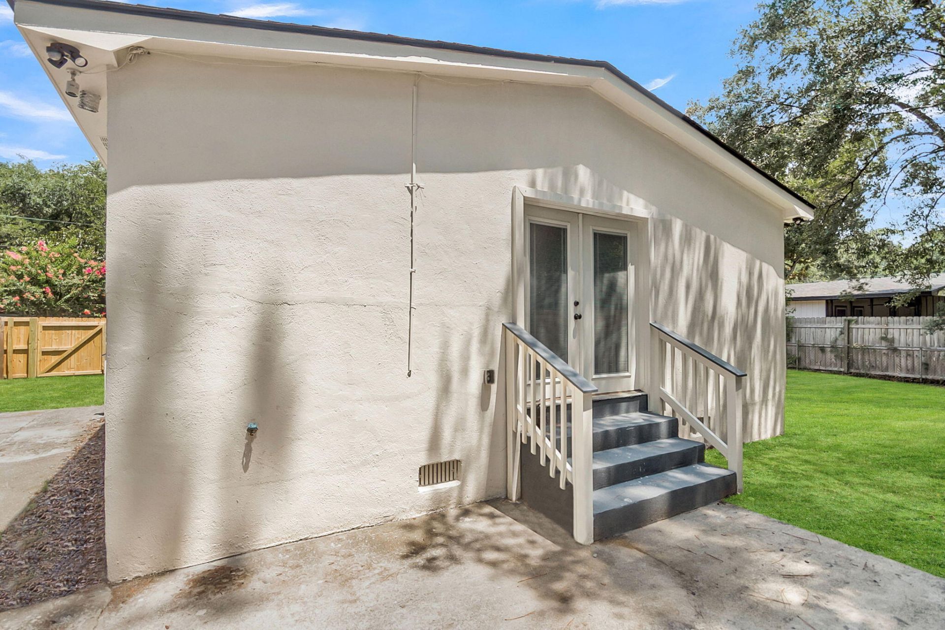 1449 S Sherwood Drive Photo 35