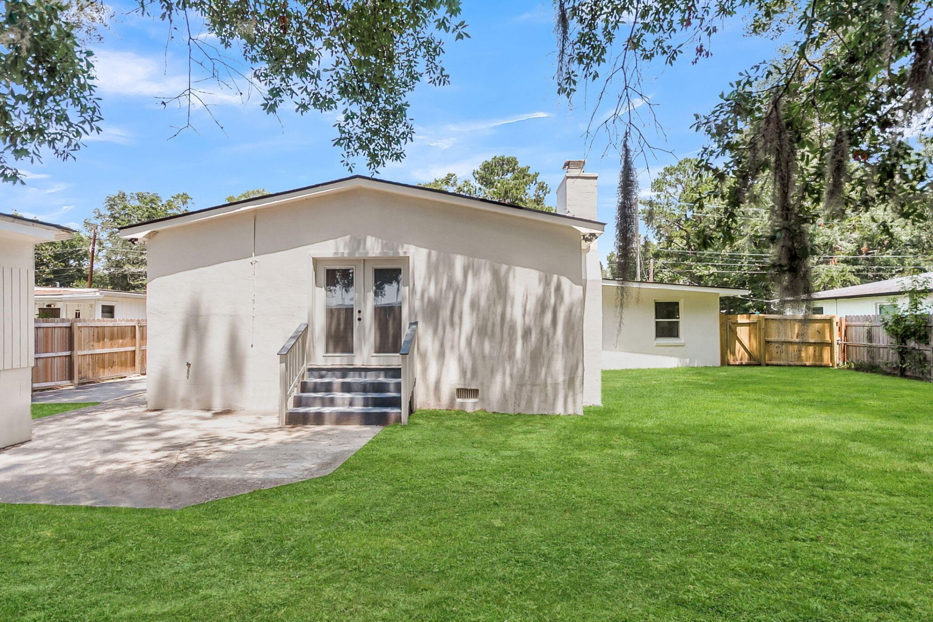 1449 S Sherwood Drive Photo 36