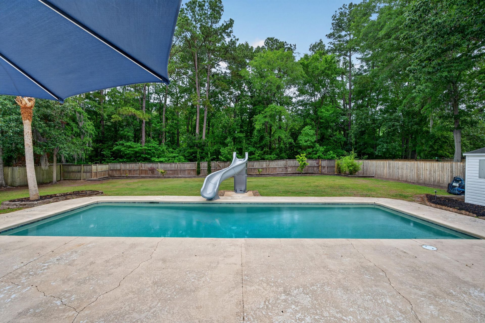 102 Kingfisher Court Photo 43