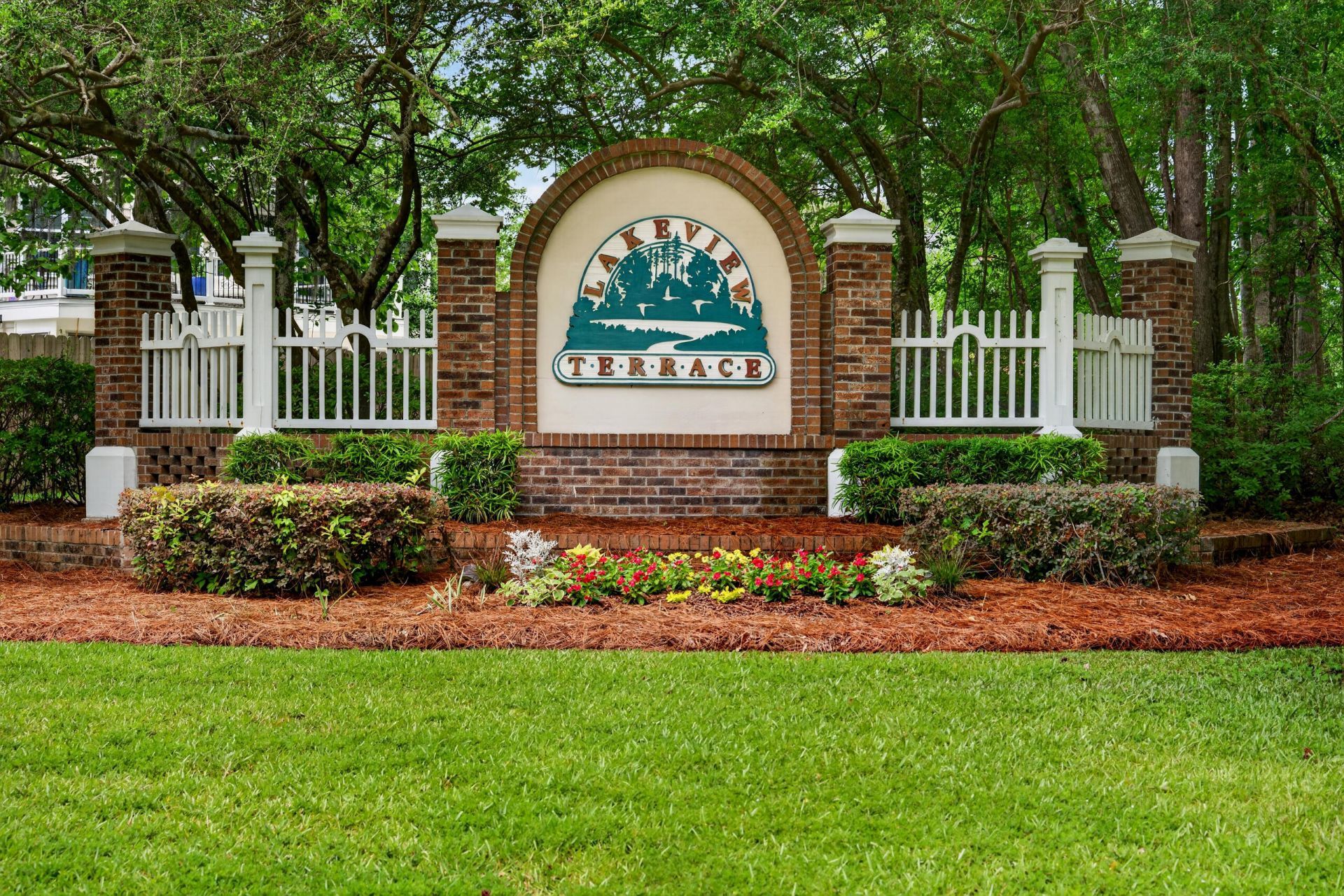 102 Kingfisher Court Photo 55