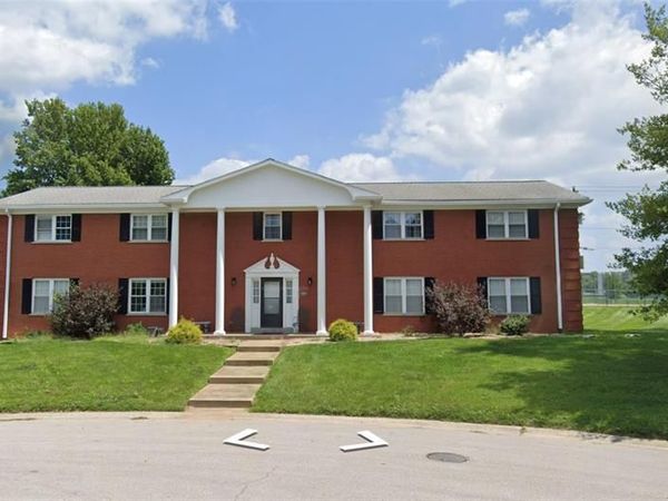 1717 SAINT ANDREWS Drive , O'Fallon, IL 62269