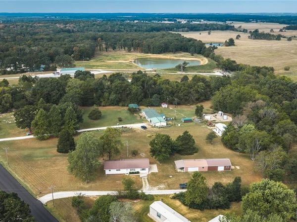2463 W Highway 32 , Salem, MO 65560