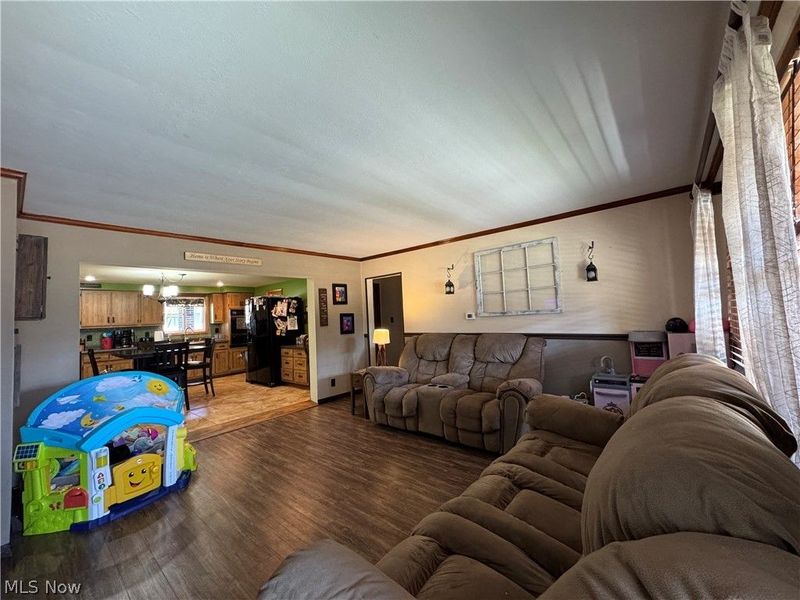 517 Walden Avenue, Tiltonsville, OH 43963 Photo 6
