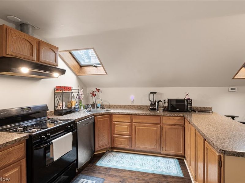 9800 Boston Road, North Royalton, OH 44133 Photo 18
