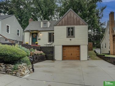 5217 Mason Street, Omaha, NE 68106