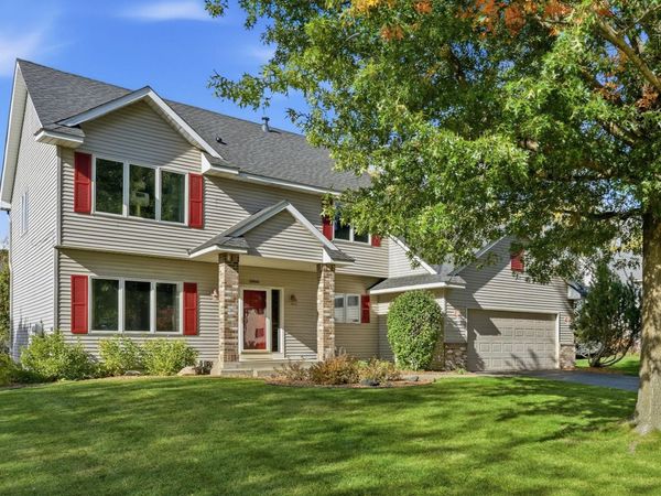 1860 Spinaker Drive, Woodbury, MN 55125