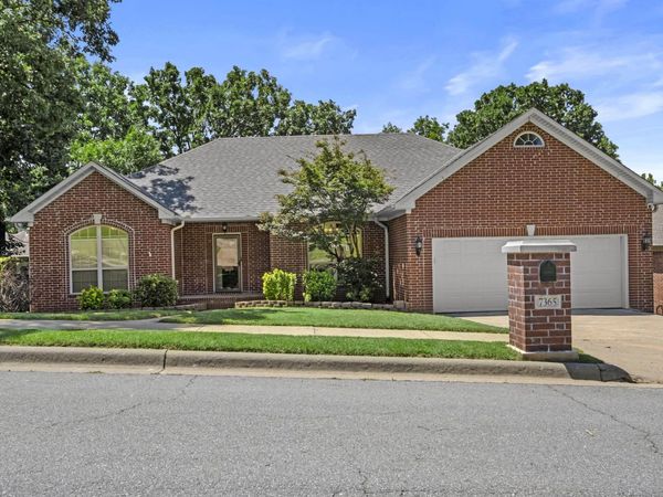7365 W Ridge Circle, Sherwood, AR 72120