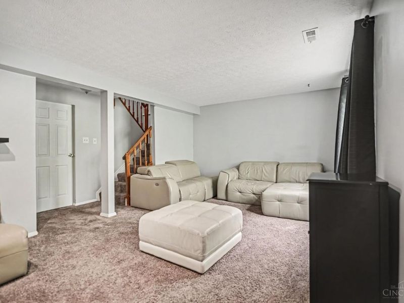 9568 Woodstate Drive, Colerain Township, OH 45251 Photo 11