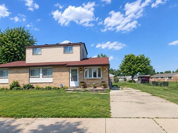 27002 Stacy Street, Taylor, MI 48180