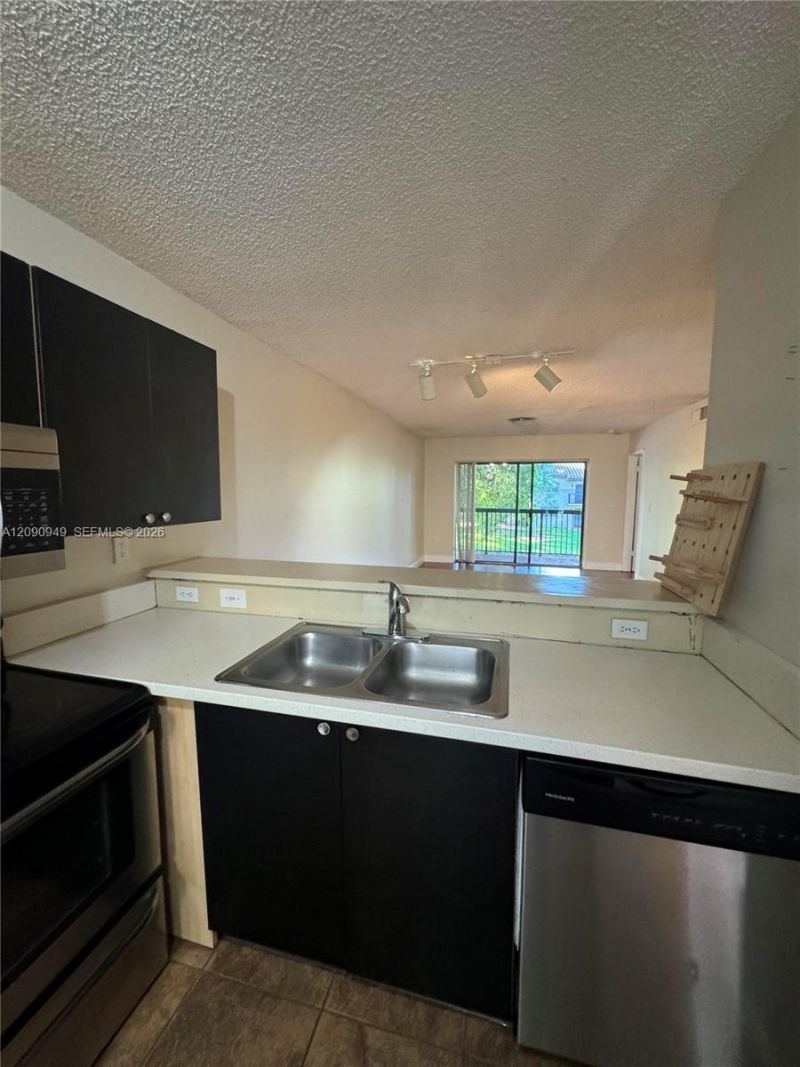 9969 Nob Hill Ct, Unit 9969, Sunrise, FL 33351 Photo