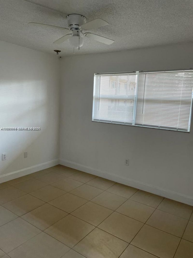 8325 Sunrise Lakes Blvd, Unit 104, Sunrise, FL 33322 Photo
