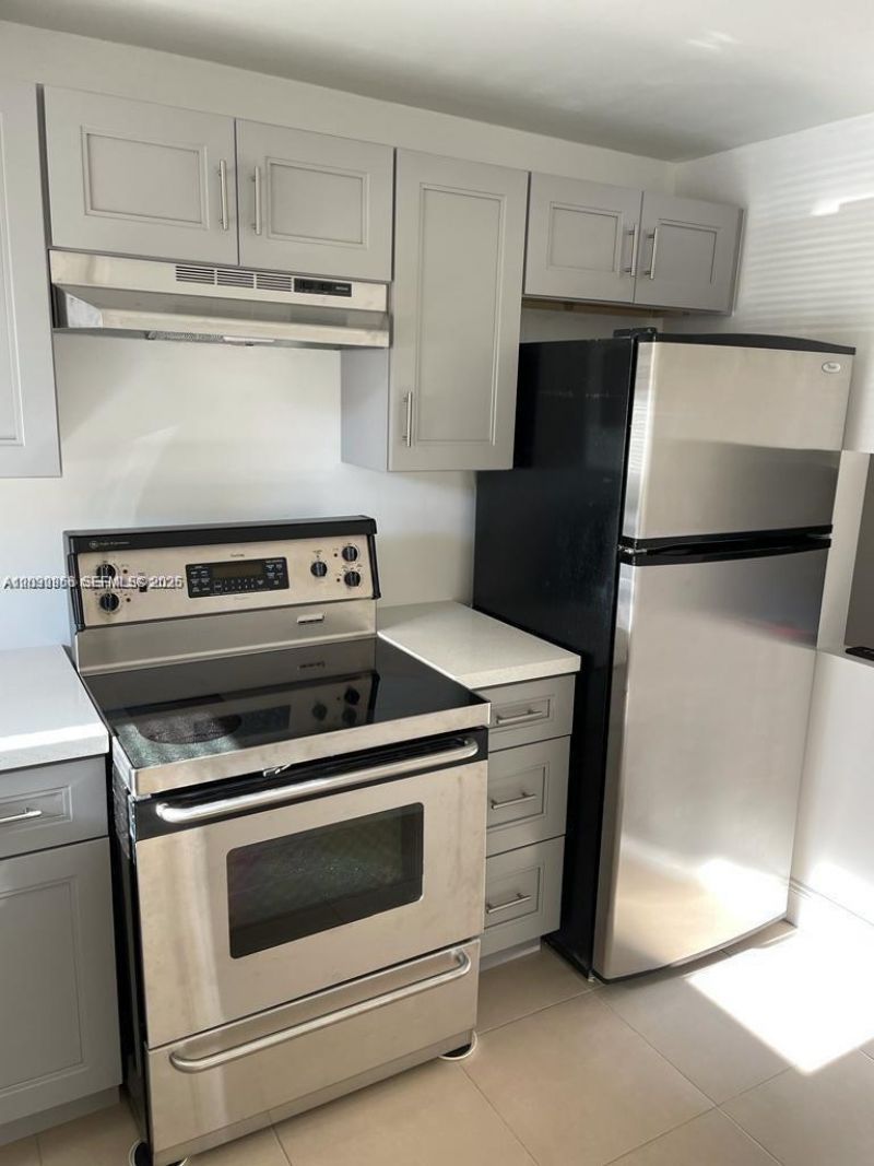 8325 Sunrise Lakes Blvd, Unit 104, Sunrise, FL 33322 Photo