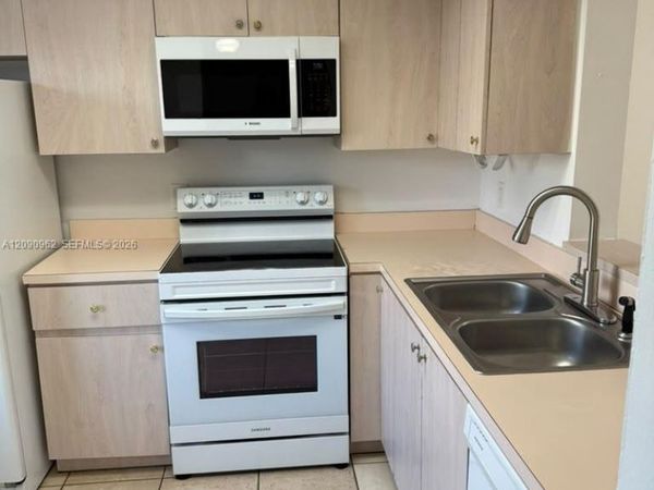 8740 N Sherman Cir , Unit 102, Miramar, FL 33025
