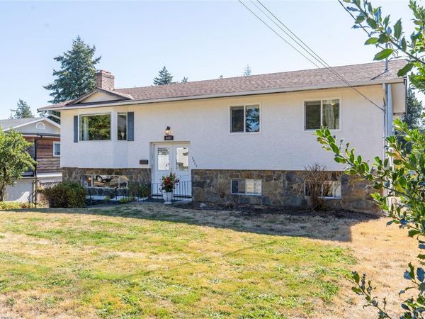 3057 Shoreview Dr, Langford, BC V9B 4K6