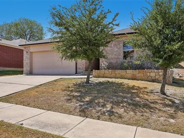 908 Blackberry Trail, Fort Worth, TX 76120