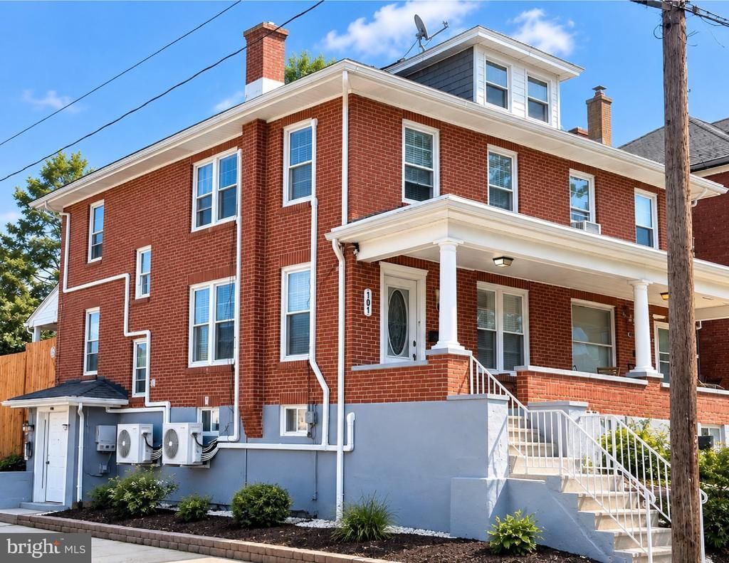 101 CARROLL STREET, READING, PA 19611