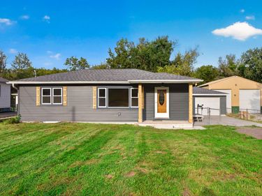 19515 GARNER Avenue, COUNCIL BLUFFS, IA 51503