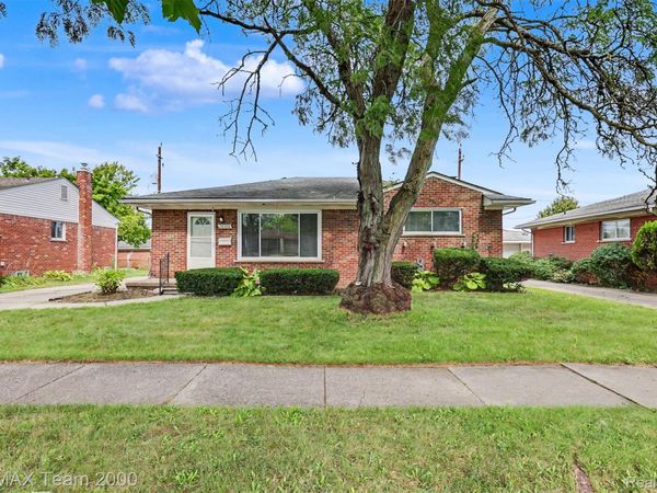 26366 ANN ARBOR Trail , Dearborn Heights, Mi 48127