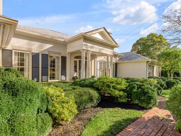 1785 Mooreland Drive, Lexington, KY 40502