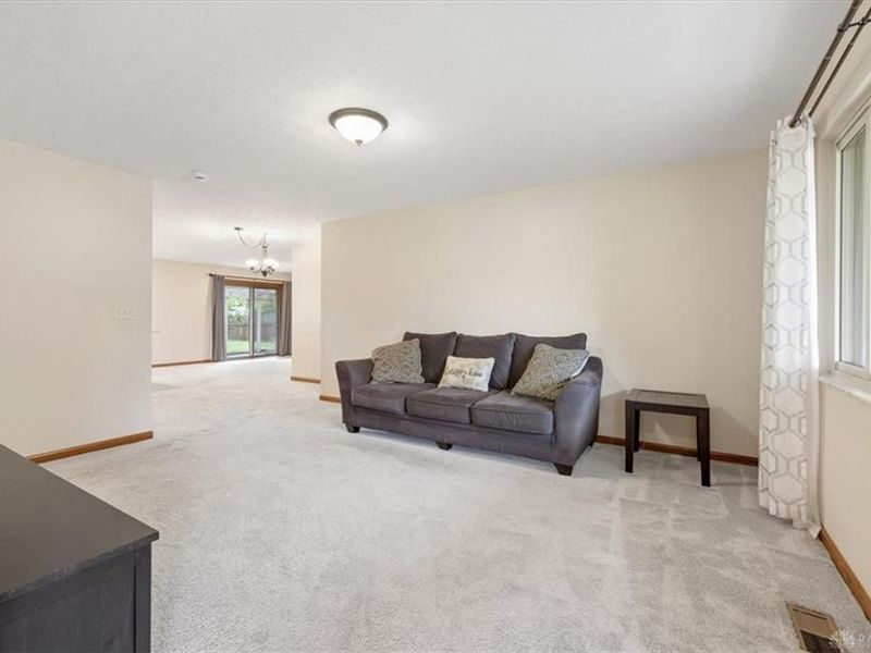 630 Wisteria Drive, Troy, OH 45373 Photo 13
