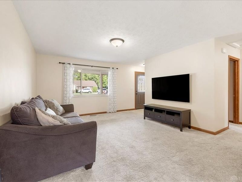 630 Wisteria Drive, Troy, OH 45373 Photo 16