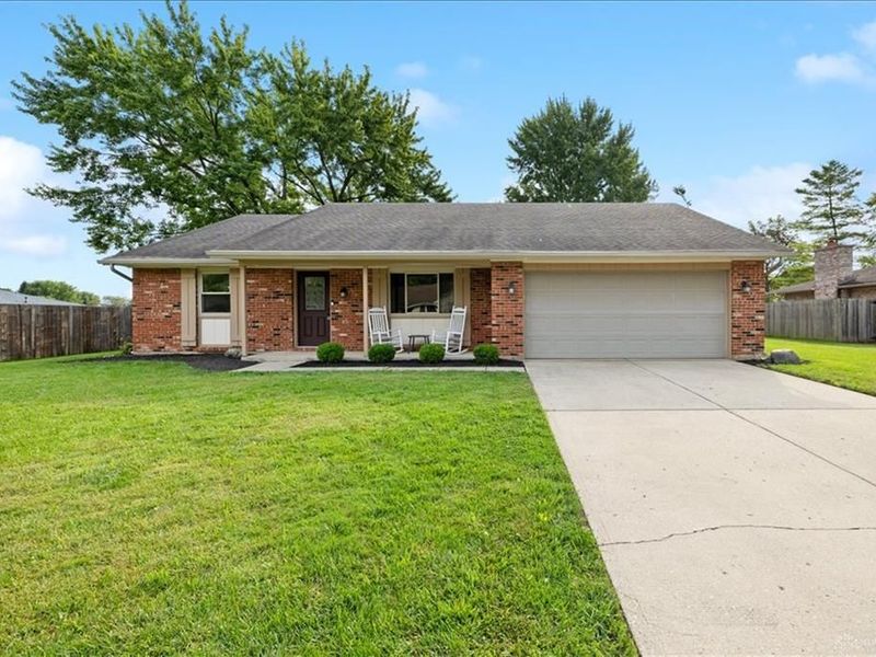 630 Wisteria Drive, Troy, OH 45373 Photo 2